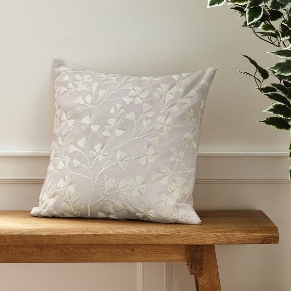 Dekoratyvinė pagalvėlė 45x45 cm Brooke Floral – Catherine Lansfield-image-1