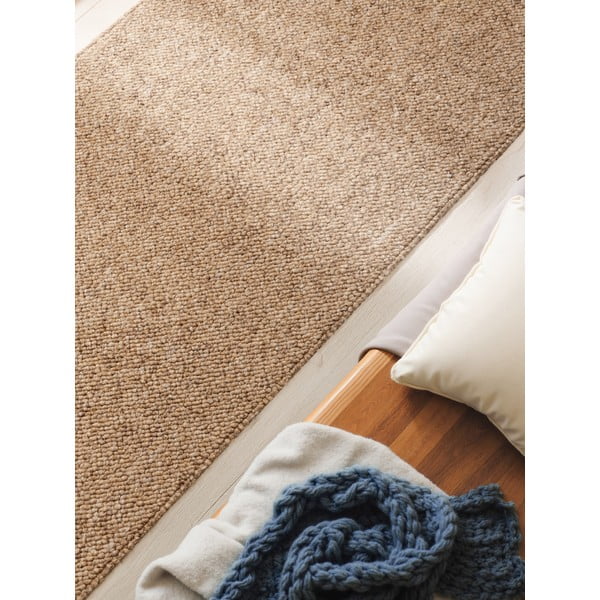 Skalbiamas kilimas šviesiai rudos spalvos 80x240 cm Rocco Caramel – Elle Decoration-image-3