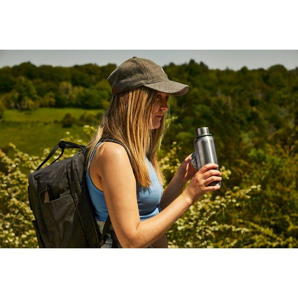 Sidabrinės spalvos iš nerūdijančio plieno termosas 500 ml – Black + Blum-image-2