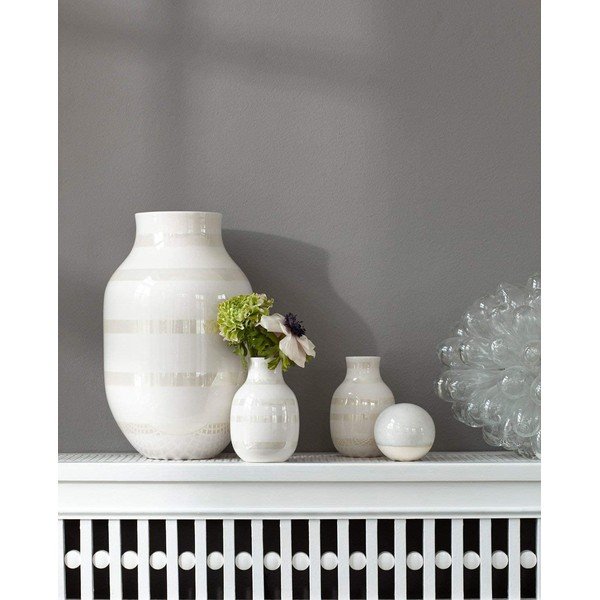 Balta keraminė vaza Kähler Design Omaggio, aukštis 12,5 cm-image-1
