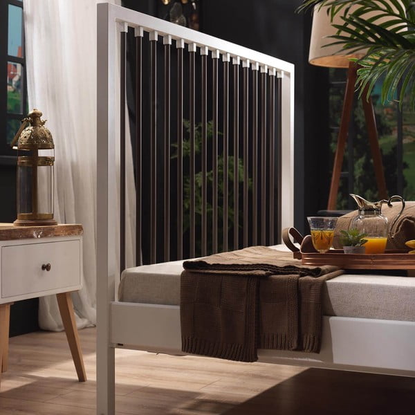 Iš metalo dvigulė lova baltos spalvos su lovos grotelėmis 180x200 cm Breeze – Kalune Design-image-1