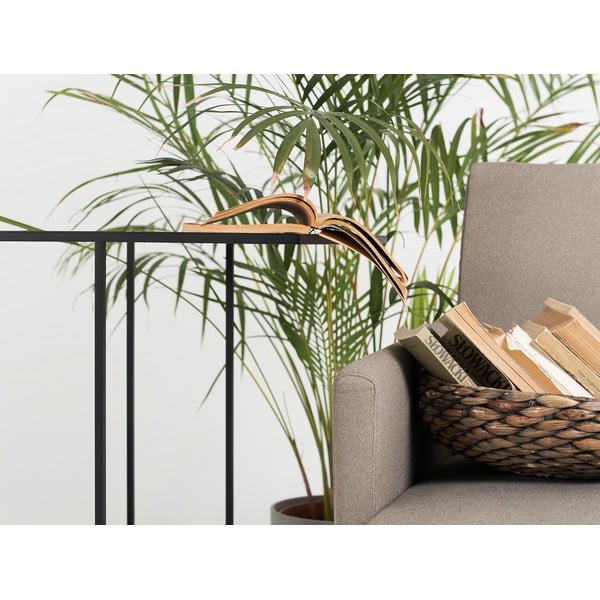 Juodo metalo šoninis staliukas CustomForm-image-4