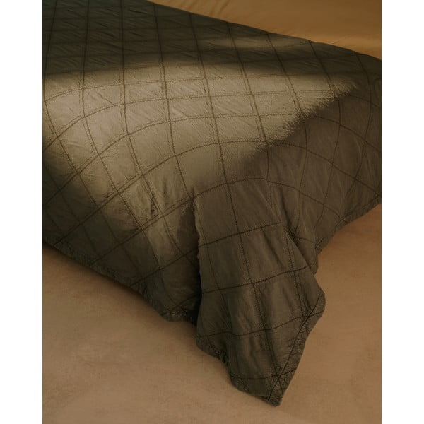 Žalios spalvos iš medvilnės dygsniuota lovatiesė 180x260 cm Serla – Kave Home-image-1