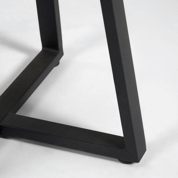 Juodas sodo stalas su akmeniniu stalviršiu Kave Home Tella, skersmuo 70 cm-image-1