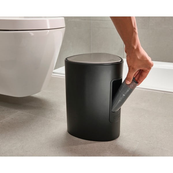 Matinės juodos spalvos iš plieno šiukšliadėžė su pedalu 5 l EasyStore Luxe – Joseph Joseph-image-3