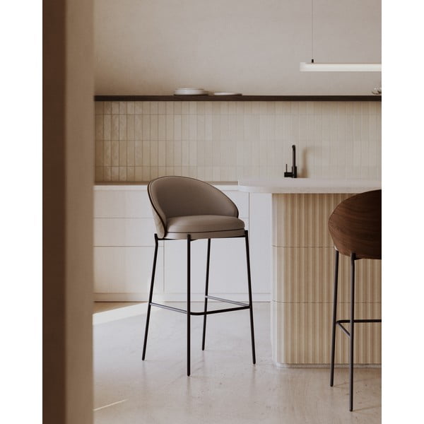 Rudos spalvos baro taburetė (sėdynės aukštis 77 cm) Eamy – Kave Home-image-1