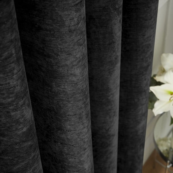 Juodos spalvos iš šenilino termo užuolaidos 2 vnt. 168x229 cm Selene Luxury Chenille – Hyperion-image-3