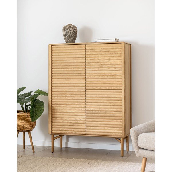 Natūralios spalvos spintelė iš ąžuolo 104,5x144x40 cm Lenon – Kave Home-image-1