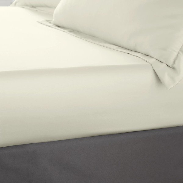 Smėlio spalvos iš satino paklodė su guma 135x190 cm Silky Soft – Catherine Lansfield-image-1