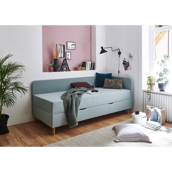 Viengulė šviesiai mėlynos spalvos audiniu dengta lova su sandėliavimo vieta 120x200 cm Cabana – Meise Möbel-image-1