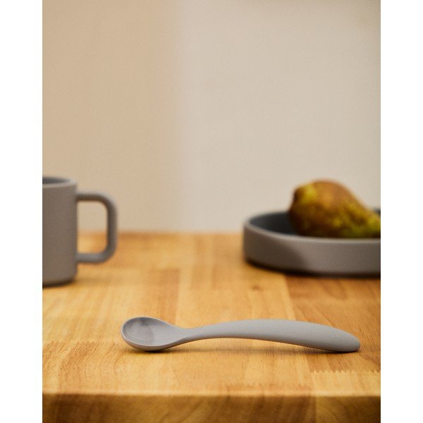 Šviesiai mėlynos spalvos/oranžinės spalvos plastikinis/iš silikono vaikiškų šaukštelių rinkinys 2 vnt. Lili – Kave Home-image-3