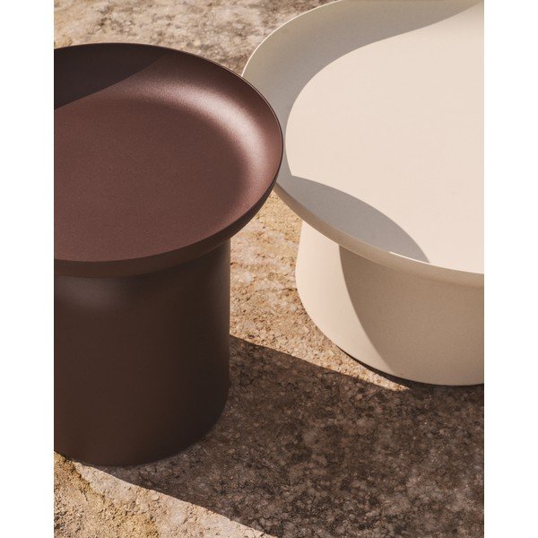 Iš metalo apvalios formos sodo šoninis staliukas ø 45 cm Arcola – Kave Home-image-3