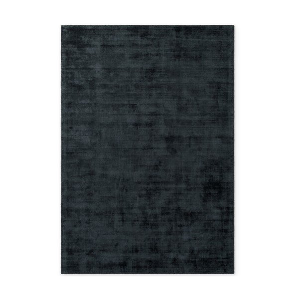 Rankų darbo juodos spalvos iš viskozės kilimas 80x150 cm Noemi – Vikosa