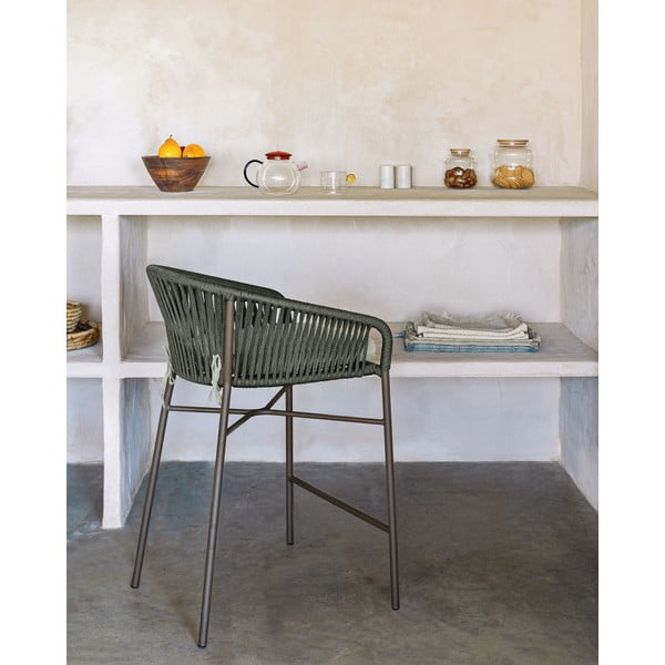 Žalios spalvos metalinė/paminkštinto audinio sodo baro taburetė Yanet – Kave Home-image-1