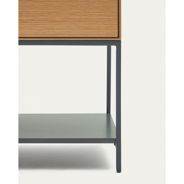 Žema šoninė spintelė natūralios spalvos iš ąžuolo 97,5x80 cm Vedrana – Kave Home-image-3