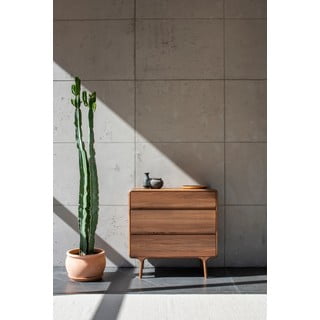 Rudos spalvos iš riešutmedžio masyvo šoninė spintelė 90x90x45 cm Fawn – Gazzda