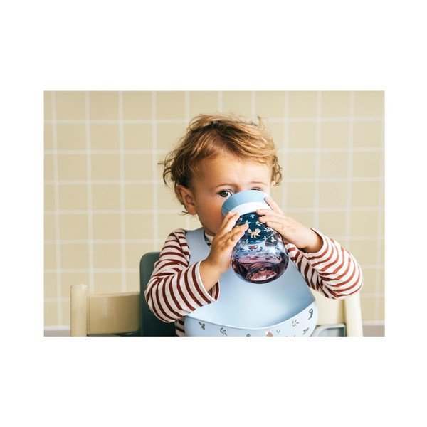 Šviesiai mėlynos spalvos iš plastiko vaikiškas puodelis 300 ml Forest Friends – Mepal-image-4