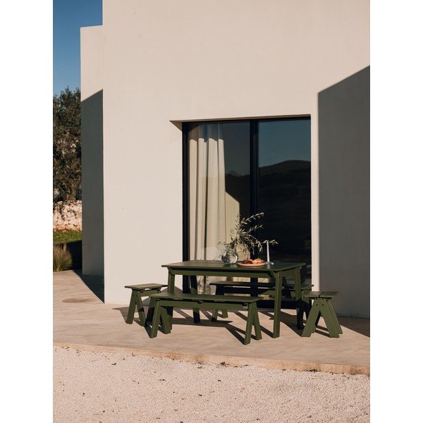 Iš pušies masyvo sodo valgomojo stalas 77x140 cm Navo – noo.ma-image-1