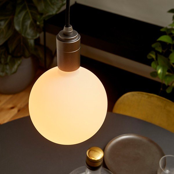 Šilta LED lemputė 8 W su pritemdymo funkcija E27, Sphere – tala-image-1