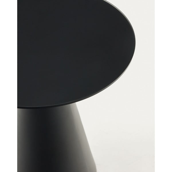 Apvalios formos šoninis stalas su stikliniu stalviršiu ø 50 cm Wilshire – Kave Home-image-3