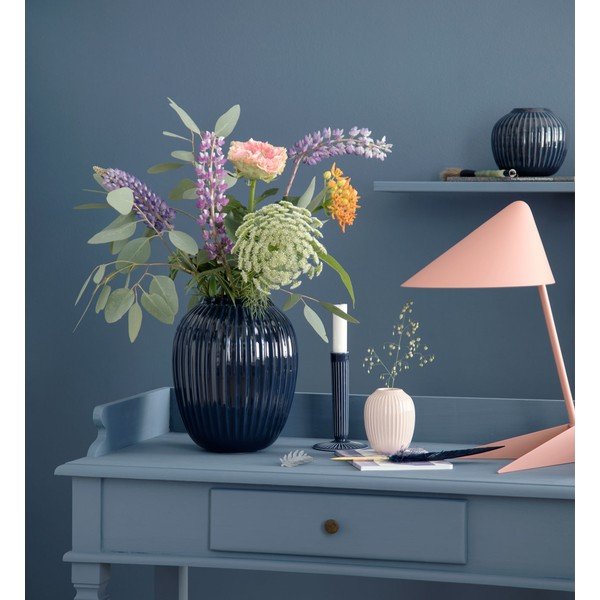 Tamsiai mėlynos spalvos akmens masės žvakidė Kähler Design Hammershoi, aukštis 16 cm-image-3