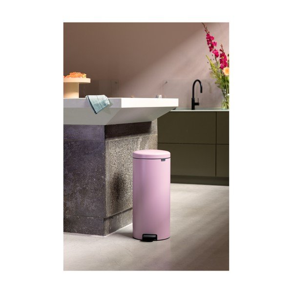 Rožinės spalvos iš plieno šiukšliadėžė su pedalu 30 l NewIcon – Brabantia-image-1