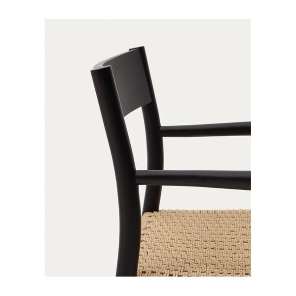 Juodos spalvos/natūralios spalvos iš ąžuolo masyvo valgomojo kėdė Yalia – Kave Home-image-3