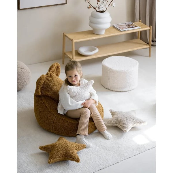 Rudos spalvos iš boucle vaikiška sofos pagalvėlė Star – Wigiwama-image-1