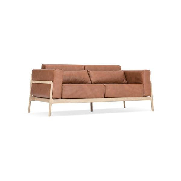 Ruda buivolo odos sofa su ąžuolo masyvo konstrukcija Gazzda Fawn, 180 cm