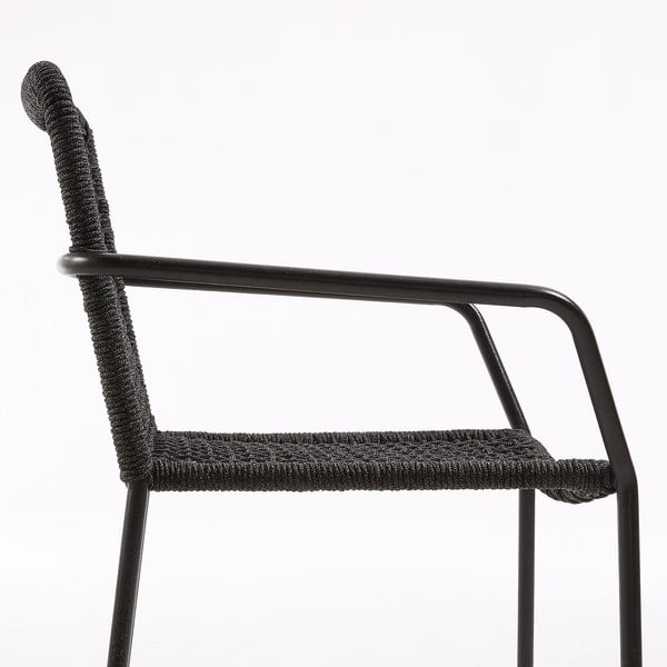 Juoda sodo kėdė su plienine konstrukcija Kave Home Bomer-image-1