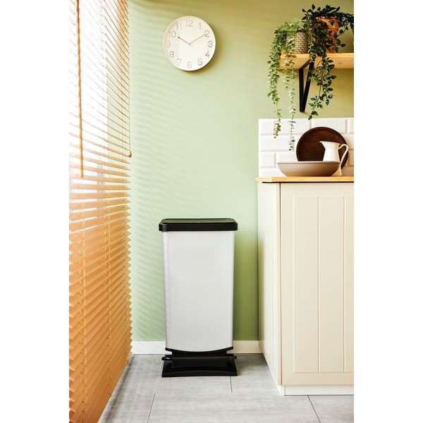 Sidabrinės spalvos iš plastiko šiukšliadėžė su pedalu 40 l Paso – Rotho-image-1