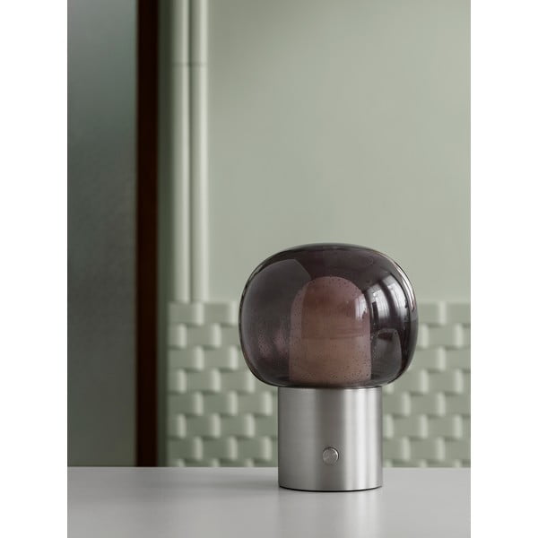Antracito spalvos iš aliuminio stalinis šviestuvas LED (aukštis 32 cm) su stiklo gaubtu Iris – Blomus-image-3