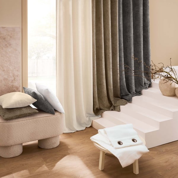 Iš šenilino dekoratyvinė pagalvėlė 45x45 cm Leo – douceur d'intérieur-image-2