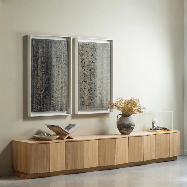 Natūralios spalvos TV spintelė iš ąžuolo masyvo 200x52x45 cm Zuma – WOOOD-image-1