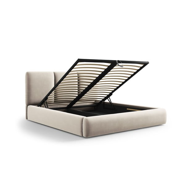 Iš aksomo dvigulė lova kreminės spalvos audiniu dengta su sandėliavimo vieta su lovos grotelėmis 200x200 cm Brody – Mazzini Beds-image-3
