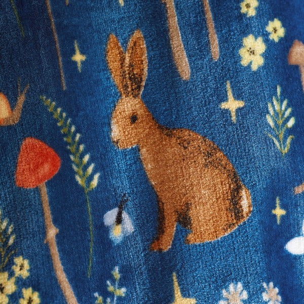 Mėlynos spalvos iš mikropliušo antklodė ir pledas 130x170 cm Enchanted Twilight Animals – Catherine Lansfield-image-2