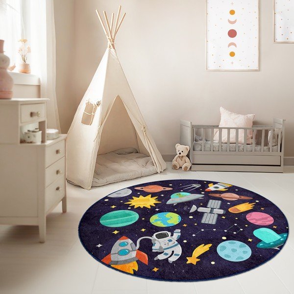 Skalbiamas tamsiai mėlynos spalvos vaikiškas žaidimų kilimas ø120 cm Into The Space – Mila Home-image-1