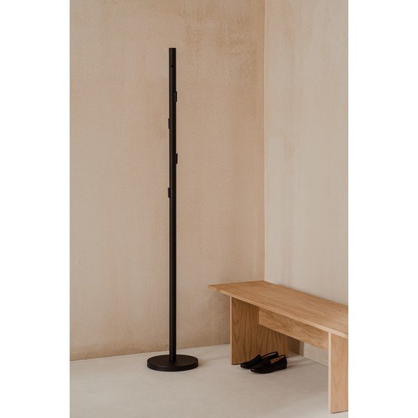 Juodos spalvos iš metalo palto stovas ø 25x183 cm Yuko – noo.ma-image-1