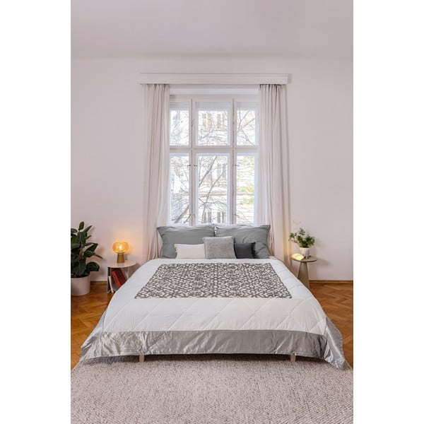 Dygsniuota lovatiesė iš velveto 220x230 cm Lattice Cut – Catherine Lansfield-image-4