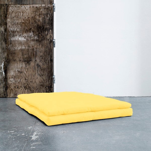 Kintama sofa su baltais dygsniuotos odos dirželiais "Karup Buckle Up Amarillo-image-1