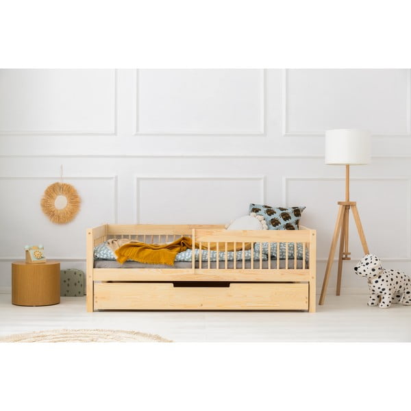 Natūralios spalvos ištraukiama vaikiška lova su sandėliavimo vieta su lovos grotelėmis 90x190 cm CPW – Adeko