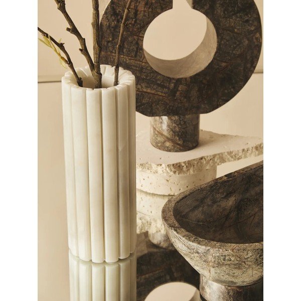 Baltos spalvos iš marmuro vaza (aukštis 20 cm) Savio – Premier Housewares-image-1