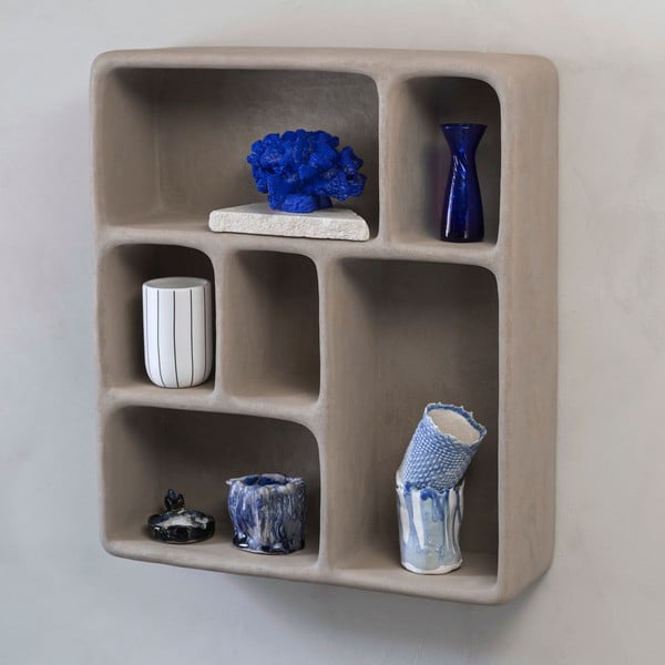 Šviesiai pilka dviaukštė lentyna akmens dekore Art Studio - Mette Ditmer Denmark-image-3