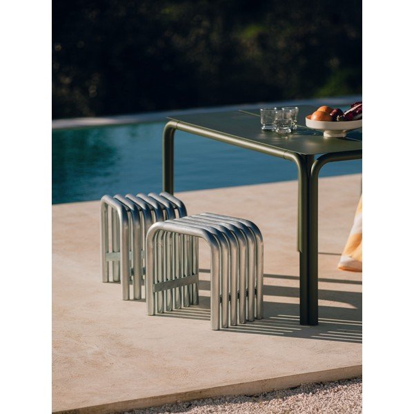 Sidabrinės spalvos metalinė sodo kėdė Nokk – noo.ma-image-1