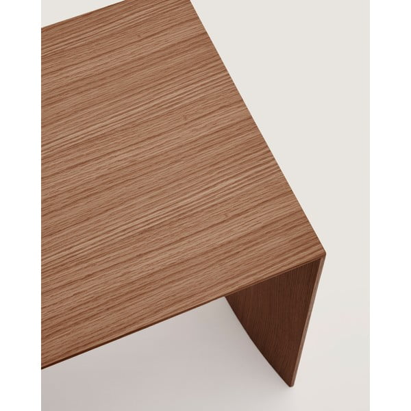 Tamsios natūralios spalvos kavos staliukas iš riešutmedžio 45x90 cm Litto – Kave Home-image-3