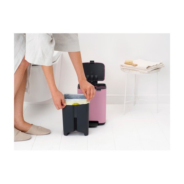 Rožinės spalvos iš plieno šiukšliadėžė su pedalu 4 l Bo – Brabantia-image-3
