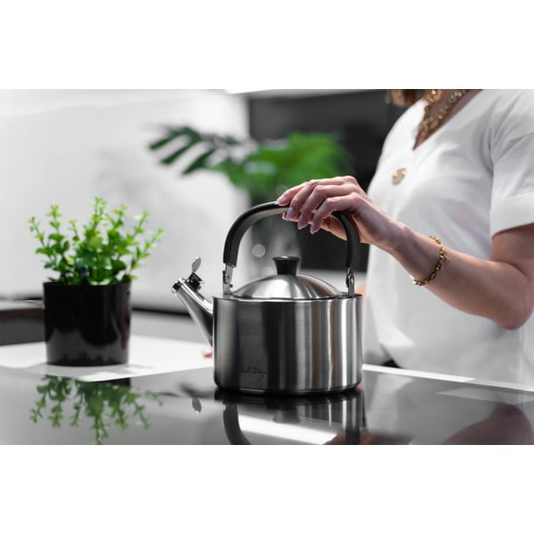 Matná nerezová varná konvice s pístem Vialli Design Diamante, 1,5 l-image-4