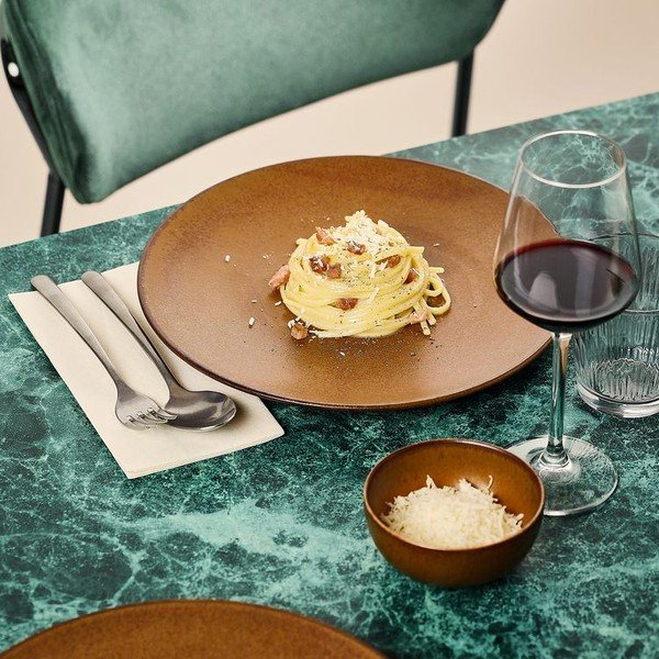 Rudos spalvos desertinė iš porceliano  lėkštė ø 21 cm Ovio – BonBistro-image-1