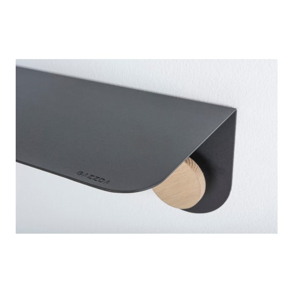 Juoda plieninė sieninė lentyna su ąžuolo medžio detalėmis ir 2 kabliukais Gazzda, 70 cm ilgio-image-3