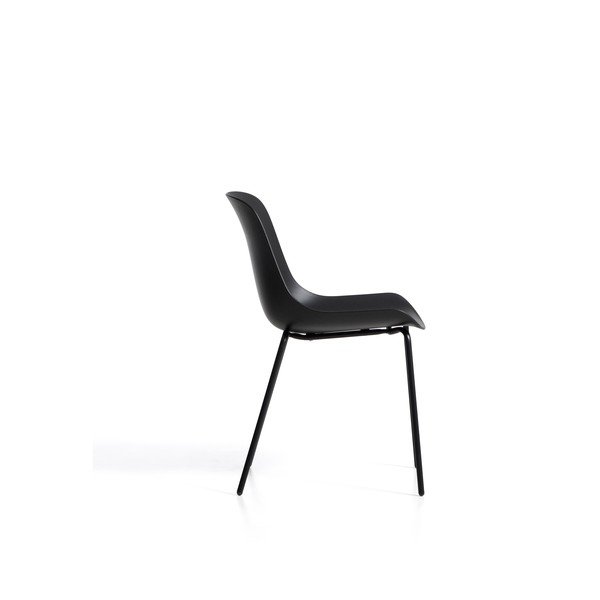 Juodos spalvos plastikinė sodo kėdė Altea – Kave Home-image-4